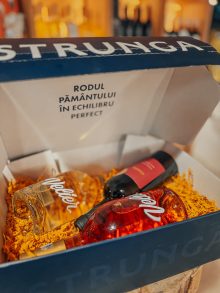 Cutie Strunga perfor 3 sticle - Velier alb & Velier rose & Destin - imagine 2